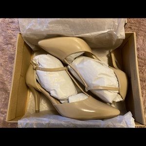 T-Strap Beige PU Patent Pumps with Strap